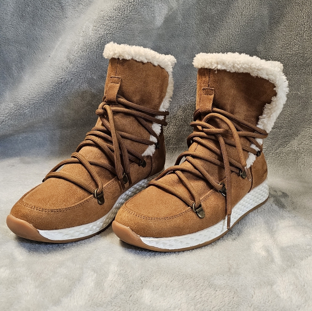 Brown boots